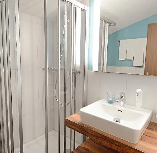 Hotell Restaurant Alpina 3*