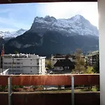 Hotel Restaurant Alpina 3*